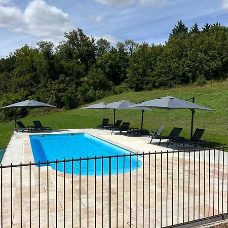 Château des Loups - Les Pommiers Echire Extérieur photo
