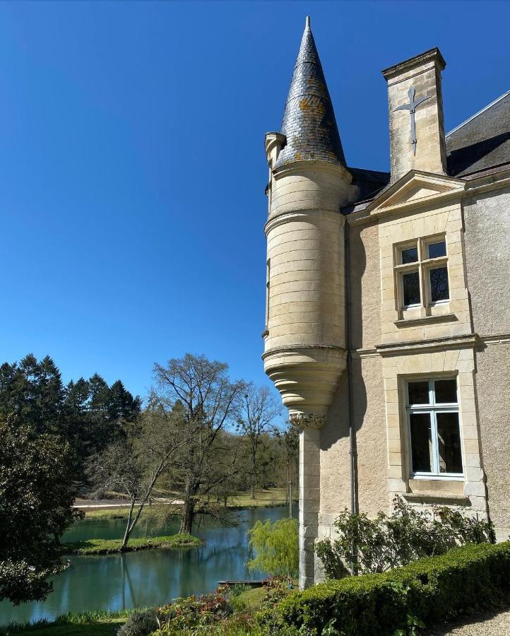 Château des Loups - Les Pommiers Echire Extérieur photo