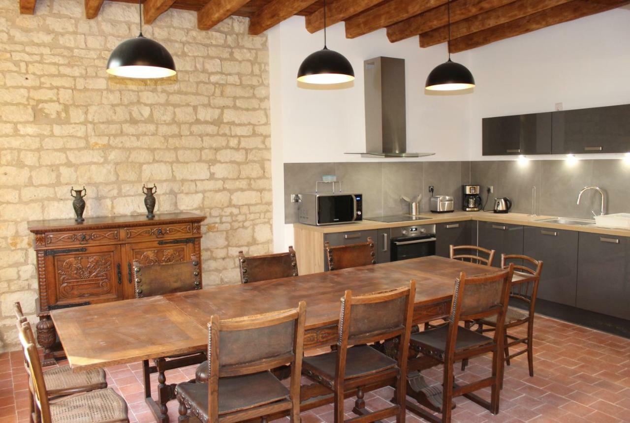 Château des Loups - Les Pommiers Echire Extérieur photo
